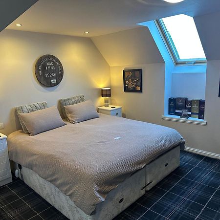 The Gables Whisky B&B Дъфтаун Екстериор снимка