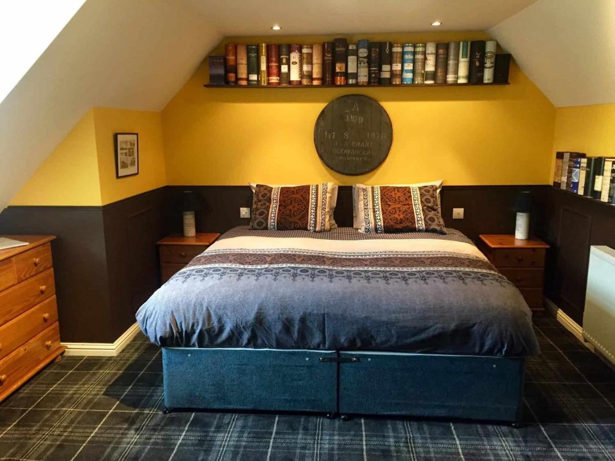 The Gables Whisky B&B Дъфтаун Екстериор снимка