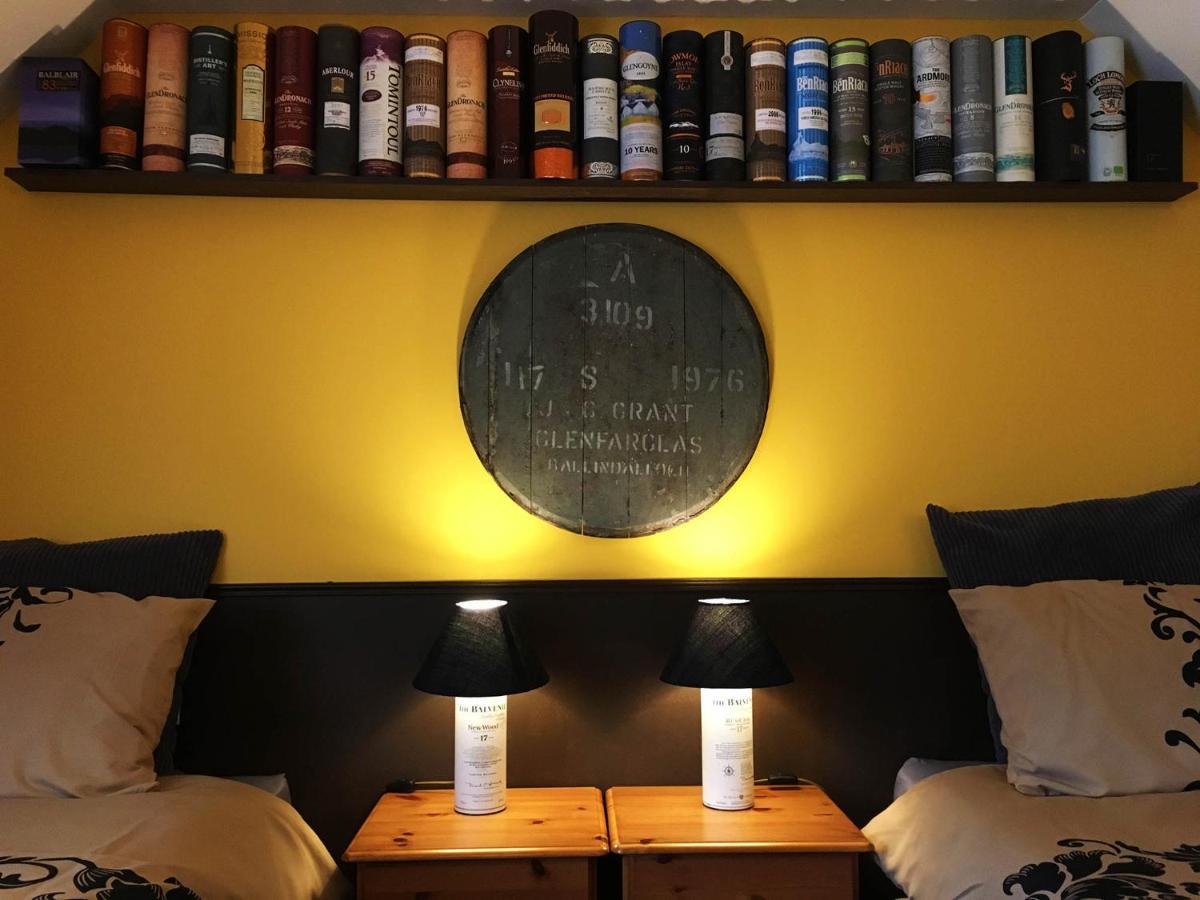 The Gables Whisky B&B Дъфтаун Екстериор снимка